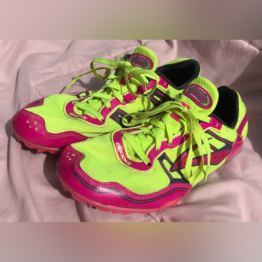 Brooks PR Series Neon Green and Pink Mid Distance Running Spikes - 9.5 - Picture 3 of 14